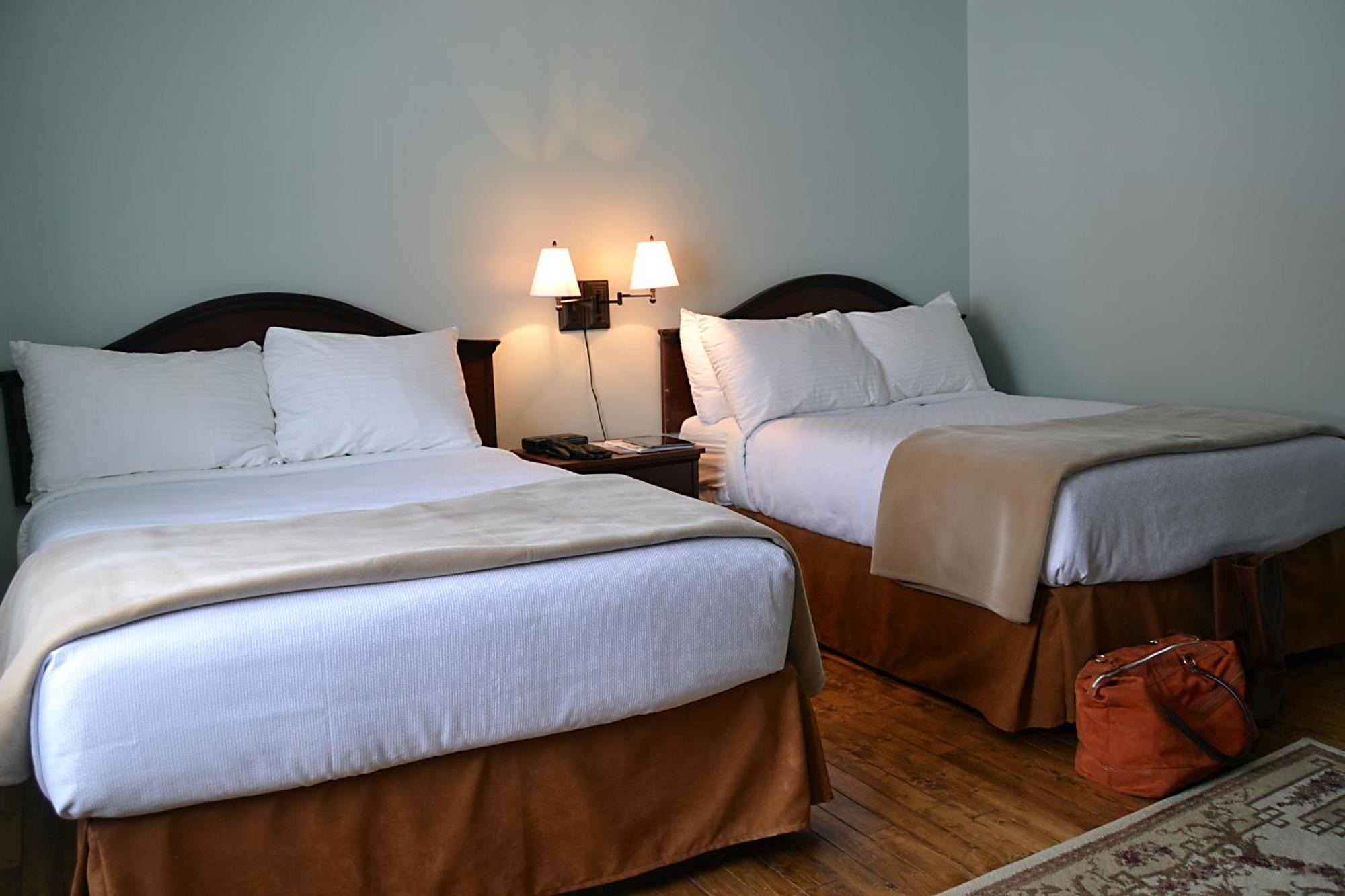 Anchor Inn Hotel And Suites Твиллингейт Экстерьер фото
